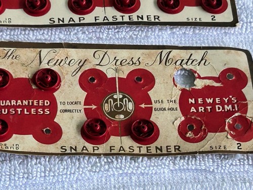 Newey Dress Match Snap Fastener Rustless Red Size 2 - 3 Cards, 29 Fasteners - Picture 5 of 5