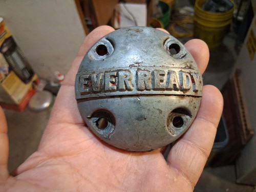 ANTIQUE PRIMITIVE VINTAGE RARE WATER PUMP EVER READY Sears Badge End Cap Cover - Picture 1 of 7