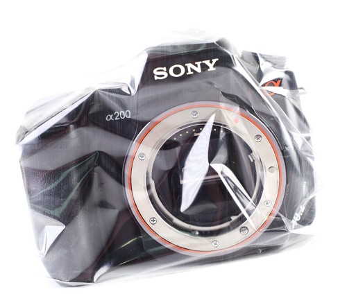 Sony Alpha A200 Camera Body Only NP-FM500H Battery & BC-VM10 Charger A Mount - Picture 17 of 18
