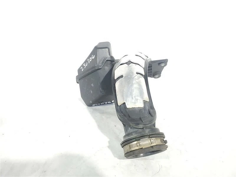 Resonador de tubo de aire PN BB53-9F805-DD OEM 2012 Ford Edge Foto 4 de 4