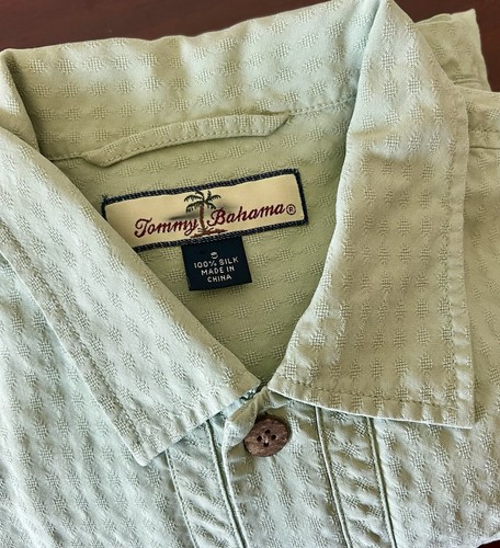 Tommy Bahama Herren Hemd mit Knöpfen 100% Seide grün Relaxed Fit leicht tropisch