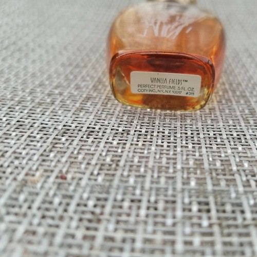 Vintage Vanilla Fields, Coty, .5 Fl.Oz. - Picture 5 of 5