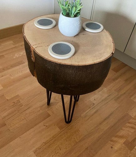 Beautiful rustic live edge tree trunk wood side table - Picture 5 of 7