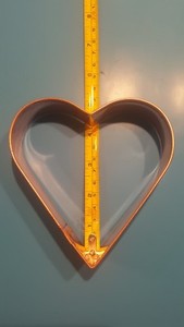Vintage-Large-Heart-Shaped-Copper-Cookie-Cutter