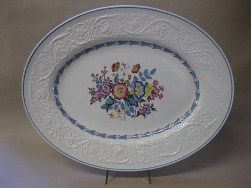 Vintage Wedgwood Patrician Meat Plate / Platter ~ Morning Glory Pattern ~ 41 cm - Picture 2 of 8
