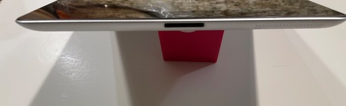 Apple iPad 2 16GB, Wi-Fi + Cellular (Unlocked), A1396, 9.7in - Black - Picture 2 of 6