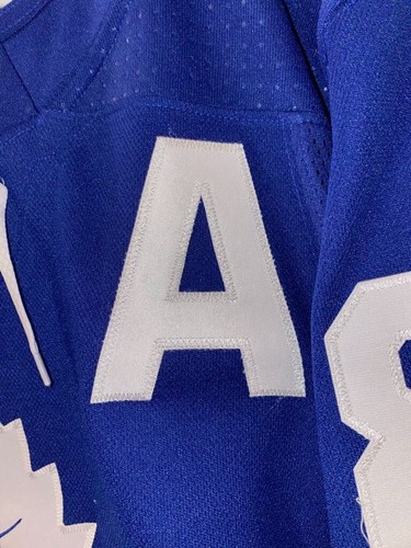Authentic new Adidas Toronto Maple Leafs William Nylander jersey 50 with "A" - Picture 2 of 11