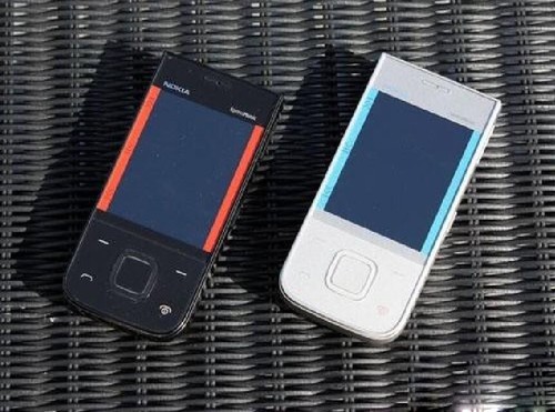 Nokia 5330 XpressMusic Original Bluetooth Radio 3G UMTS Cellphone 3MP CAMERA GPS - Picture 2 of 10