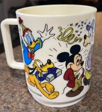 1970's DEKA Plastic Mug Cup HAPPY BIRTHDAY MICKEY MOUSE