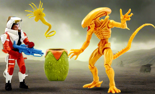 Alien Collection Xenomorph Swarm Planetary Attack Gold Alien Action Figure Set - Picture 7 of 24