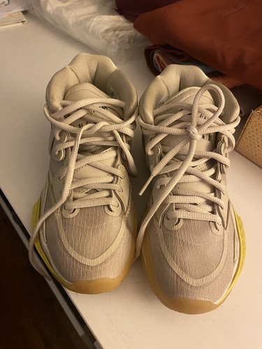 Nike Kyrie 8 Infinity N7 Basketball Shoes Youth Size 3.5 - Picture 1 of 5