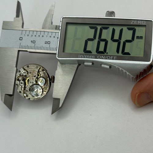 23.5mm Vintage Derrick 15 Jewels Trench Cal 34 Manual Wind Watch Movement PARTS - Picture 8 of 9