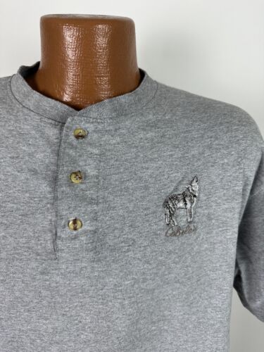 Cabelas Henley de Colección Hombres L Bordado Lobo Naturaleza Manga Corta Gris Jaspeado - Imagen 3 de 15