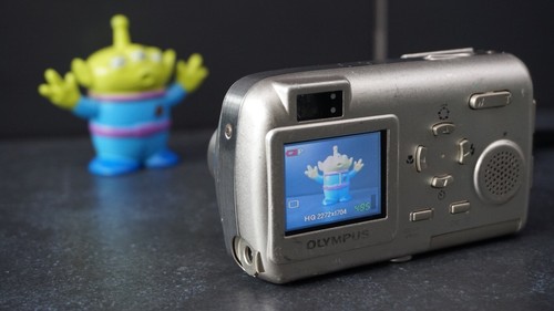 Olympus U mju: 410 4.0MP Digital Camera - Silver - Picture 2 of 9