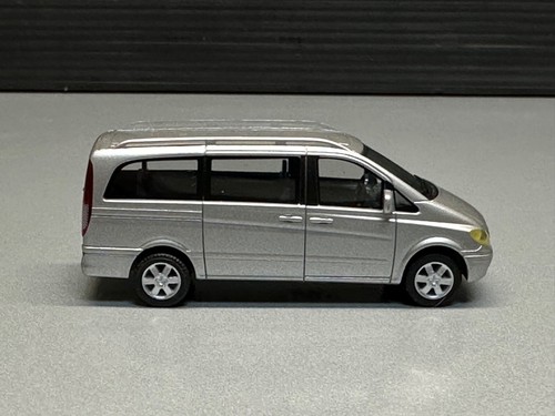 Mercedes Benz MB Viano personas ventana autobús familiar furgoneta coche plata Herpa H0 1:87 - Imagen 9 de 14