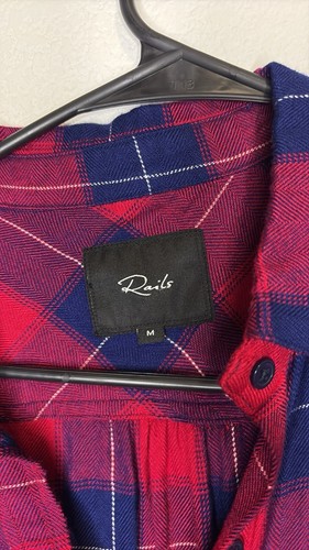 Rails Britt Ruby/Navy size medium cuffed short sleeve button up shirt - Picture 4 of 8
