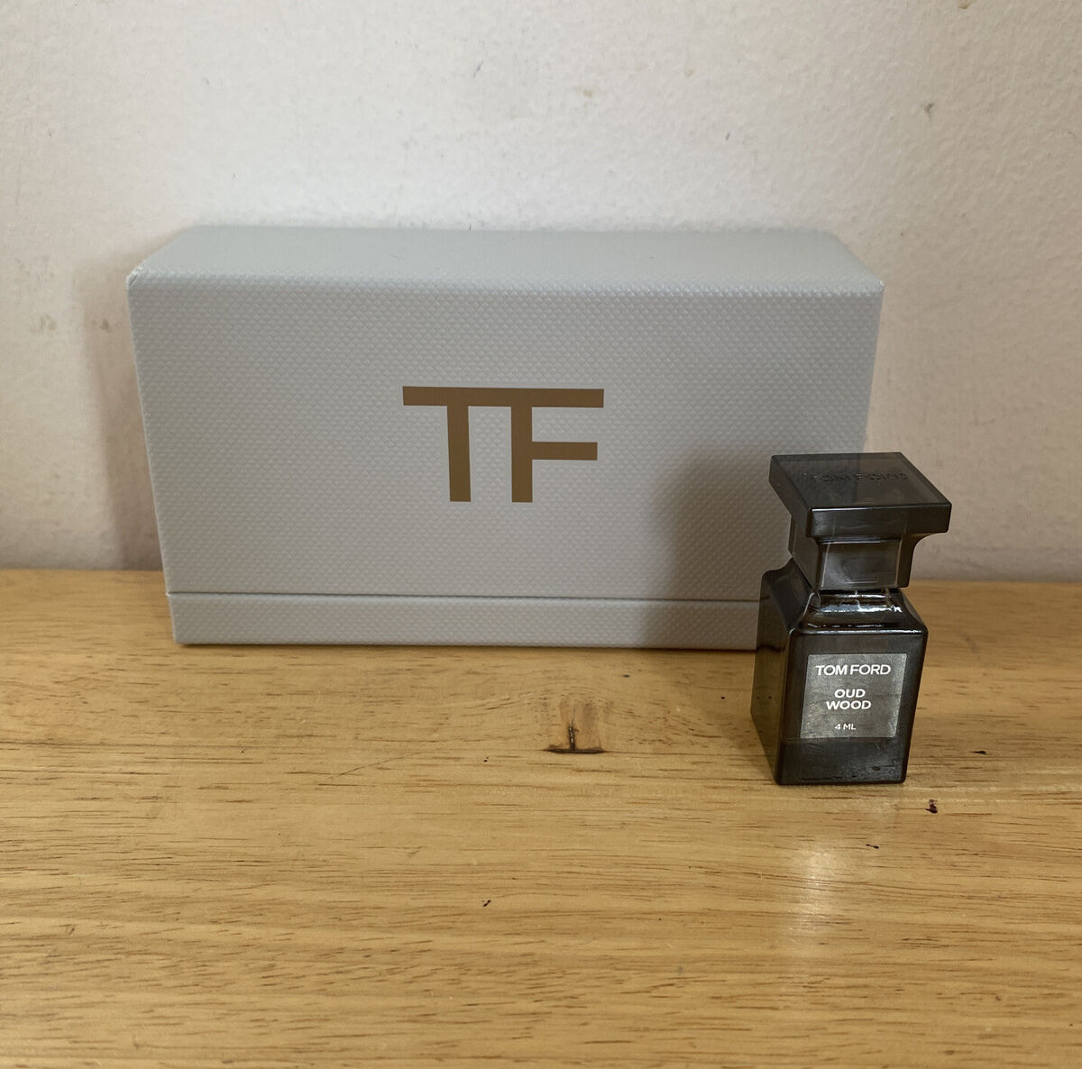 Tom Ford Oud Wood Eau de Parfum 0.14 Oz 4 mL Perfume MINI