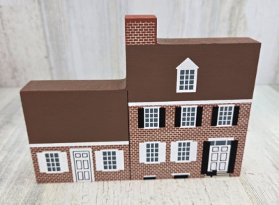 Cat's Meow Village Old Dutch House Museum New Castle Delaware Shelf Sitter