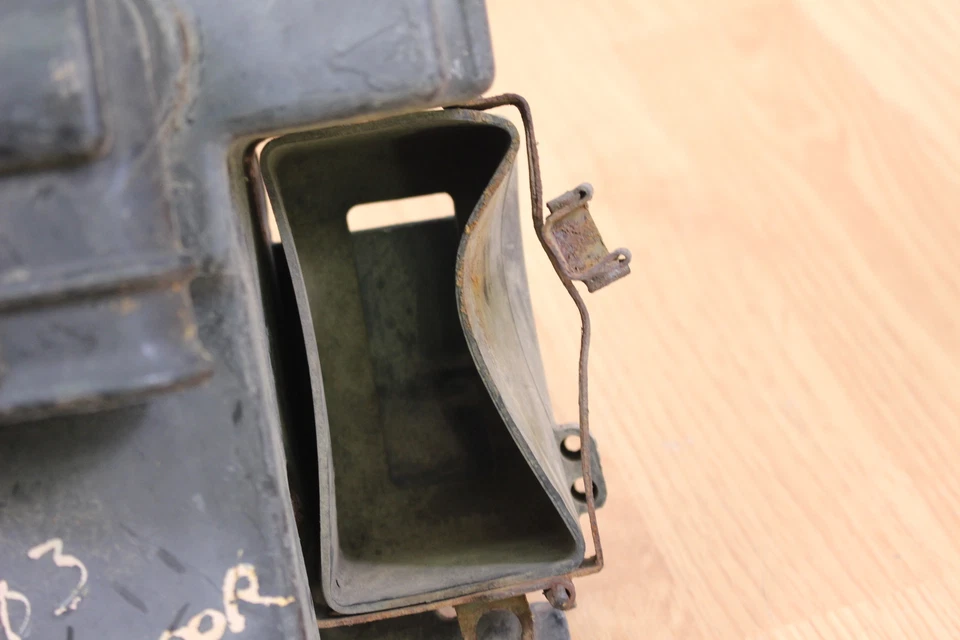 1983 HONDA XL200R Air Box - Image 3 of 4