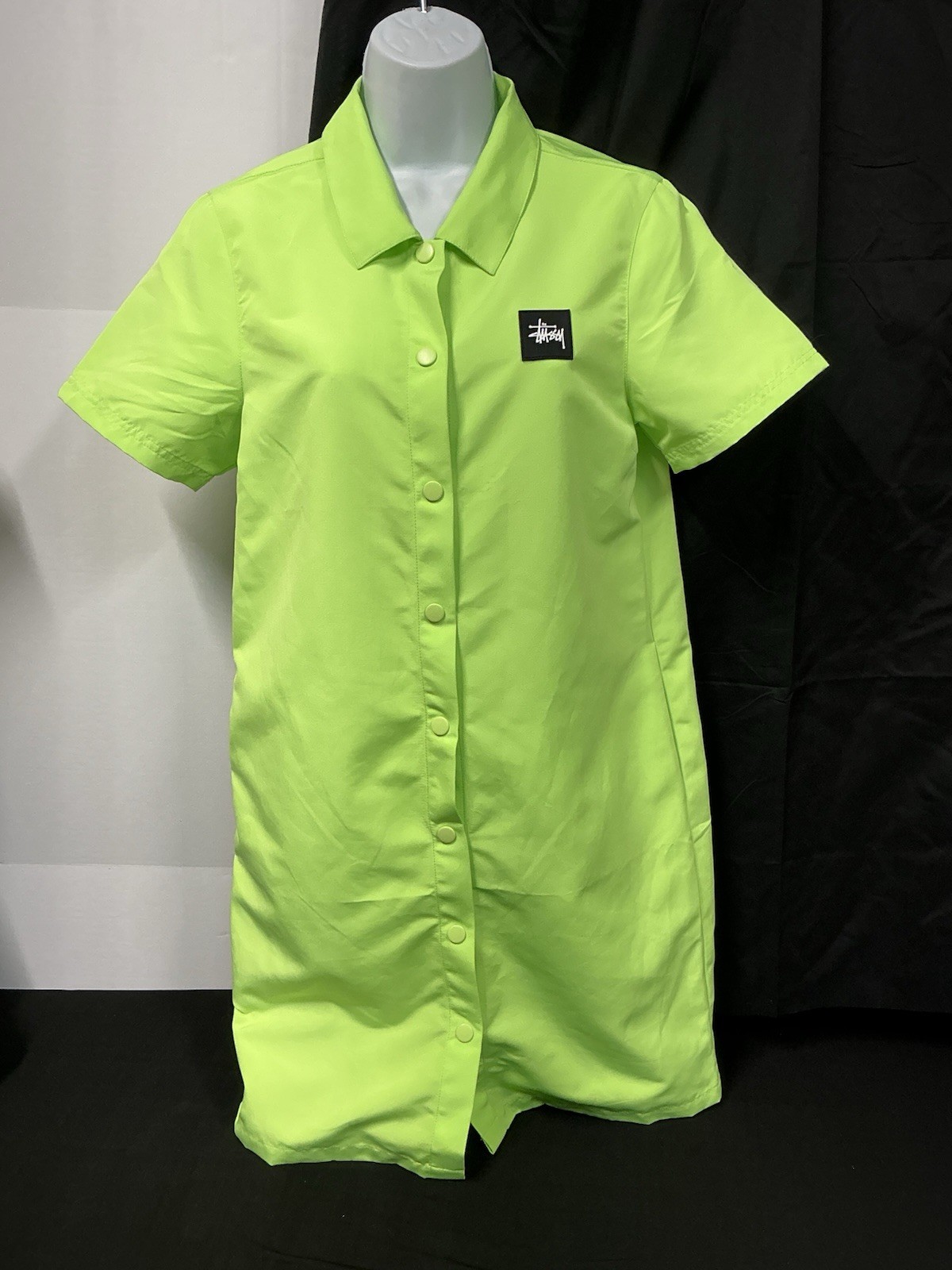 NWT Stussy Nomi House Dress Light Neon Green Stussy Logo Snap Closure Size Small