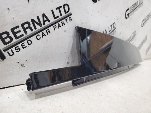 Genuine Mercedes C Class W205 2014-2021 Front Right Door B-Pillar Molding Trim - Picture 2 of 9