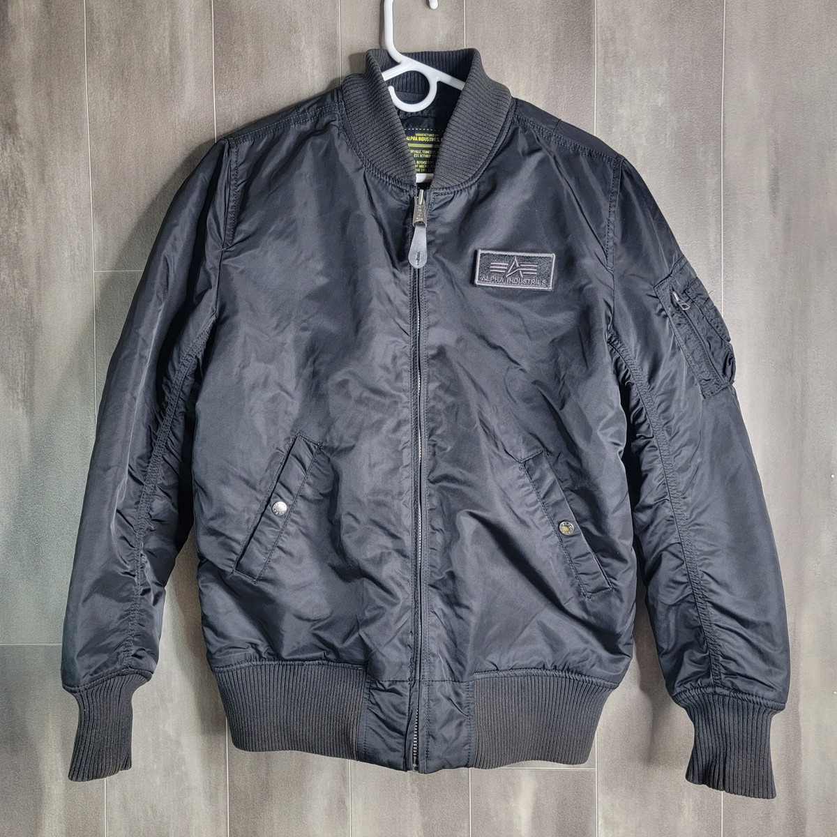 ジャケット・アウター ALPHA INDUSTRIES B-3 Black Flight JKT Alpha Industries B3 Flight Bomber Jacket Sheepskin Leather