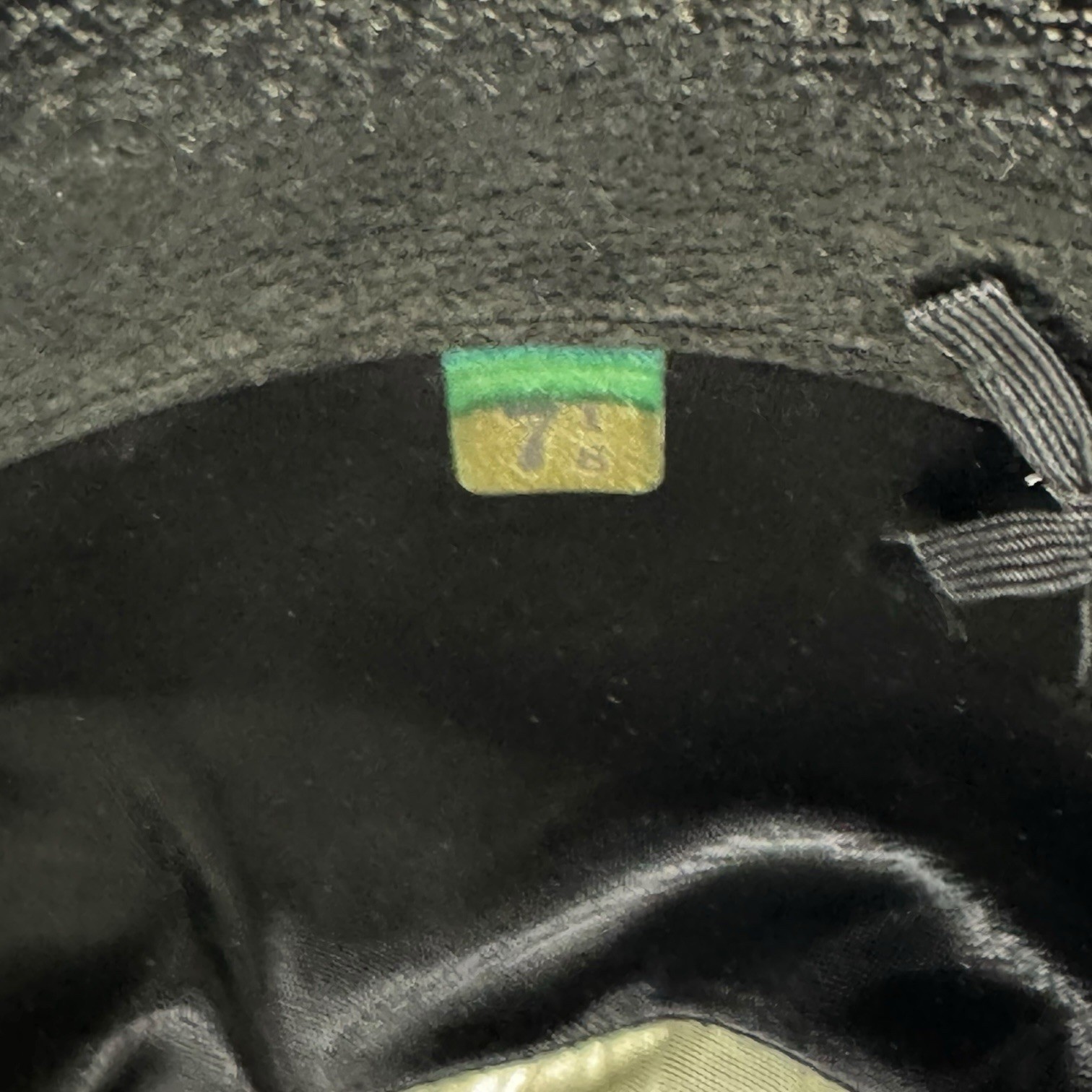 Picture 21 of 24