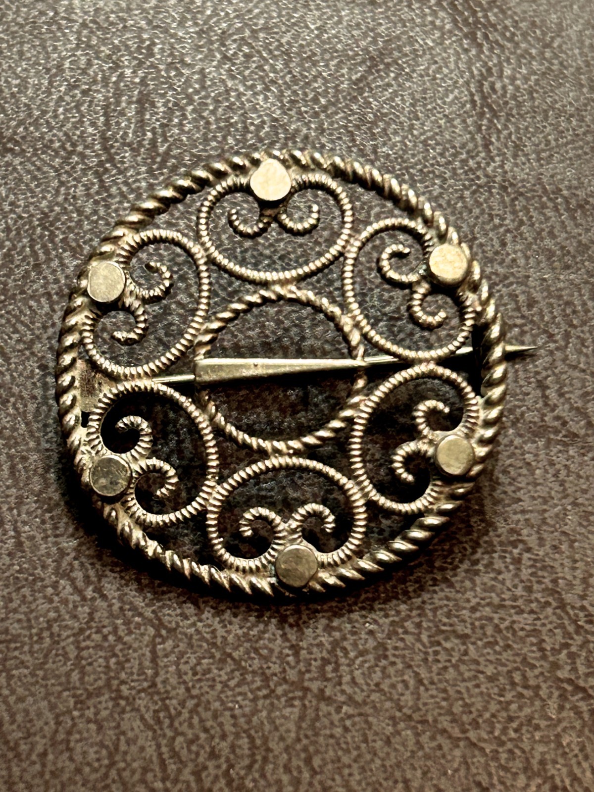 Picture 1 of 4