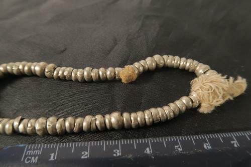 Jimma Wollo Oromo kleine silberne Metallperlen Äthiopien HK44 6mm Ethiopia beads - Picture 4 of 5