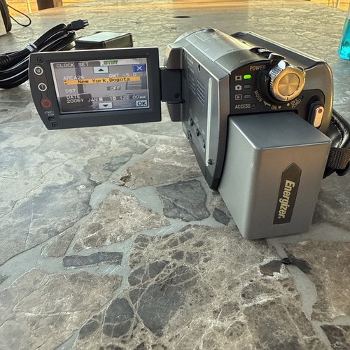 Sony Handycam DCR-SR80 Gray 60GB Digital Video Camcorder - Picture 3 of 11