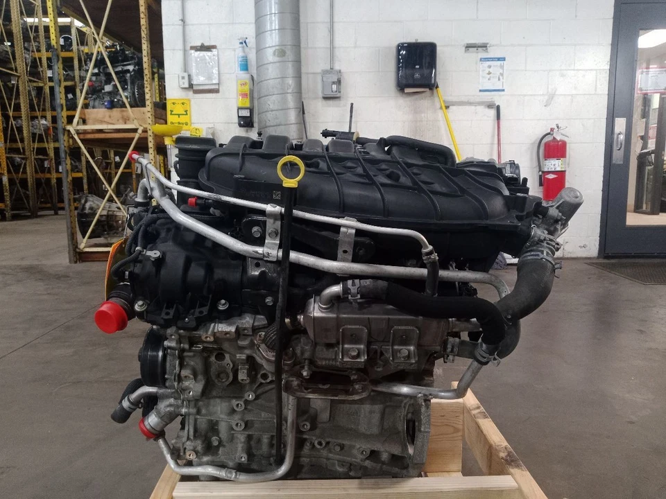 Engine / Motor Assembly 2017 Pacifica Sku#4289396 Foto 3 de 4