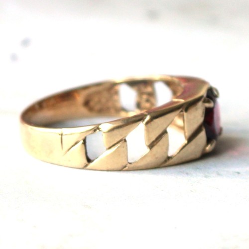 Vintage 9ct Gold Garnet Ring - Picture 5 of 5
