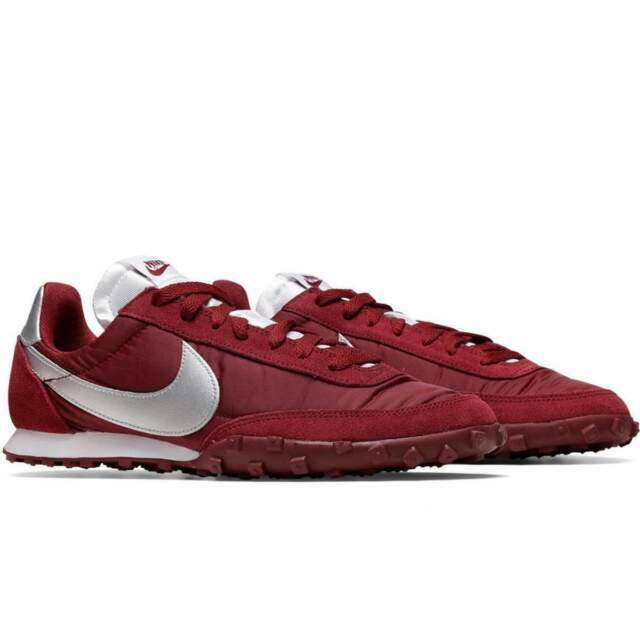 Size 9 - Nike Waffle Racer Team Red for 