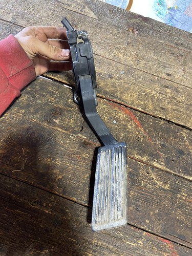 2006-2009 DODGE RAM 2500 3500 5.9 6.7 CUMMINS ACCELERATOR GAS PEDAL 53034003AB - Picture 2 of 8