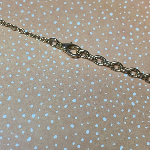 Beautiful Green Glass Stone Necklace - Gold Tone - 18” - Picture 5 of 6