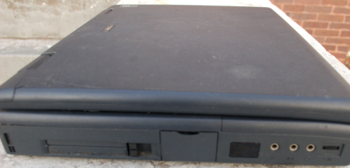 Vintage NEC Versa 2730M Laptop Intel Pentium 133MHz MMX CPU, CD-ROM, 3.5" Floppy - Picture 11 of 24