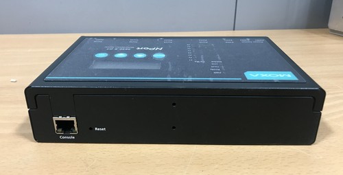 Servidor de dispositivos serie Moxa Nport 5650-8-DT - Imagen 3 de 4