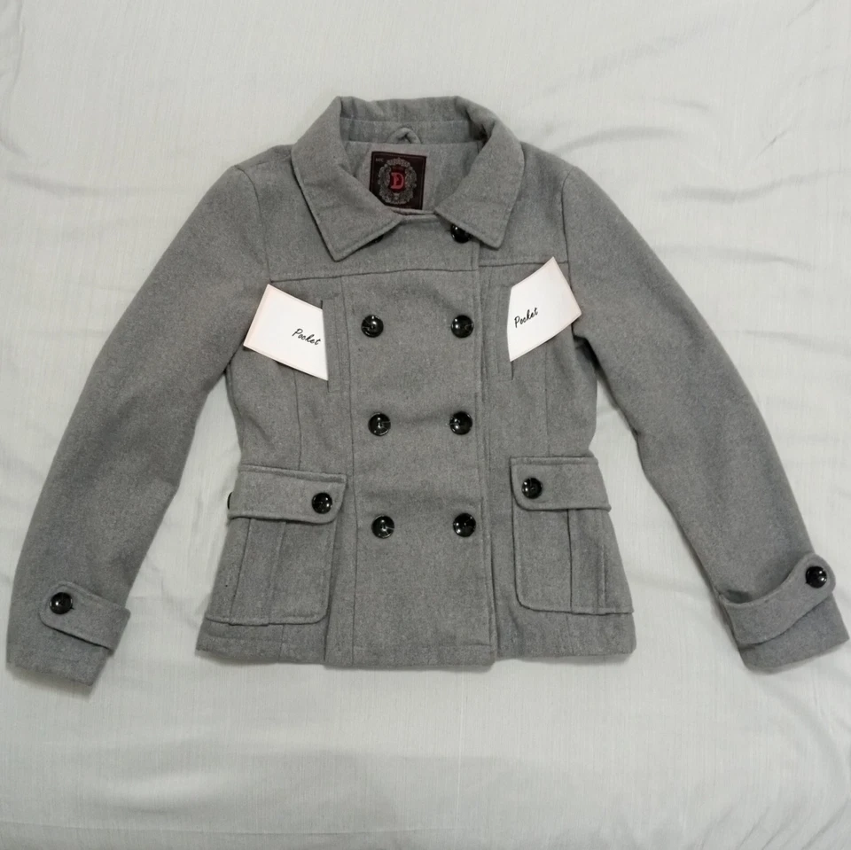 Chaqueta de mujer mediana mezcla de lana gris doble botonadura abrigo guisante de Dollhouse Foto 3 de 4
