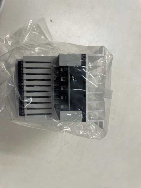 Control de motor de CA de velocidad ajustable Regal-Beloit Drive T310 Foto 3 de 4