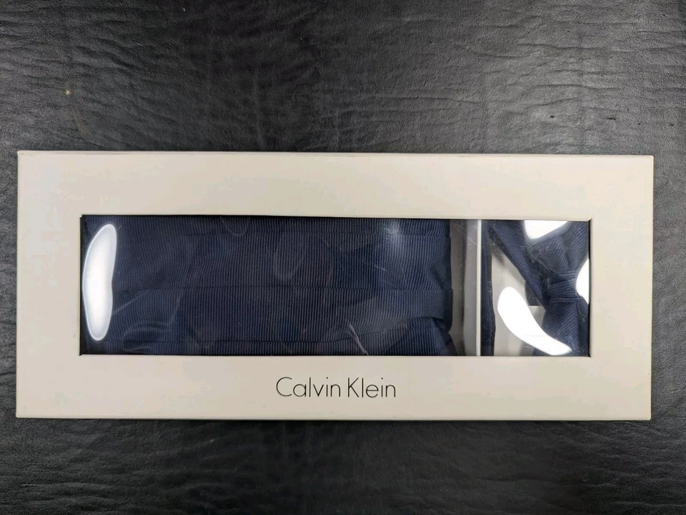 Calvin Klein Clásico Azul Marino Formal Cummerbund / Bowtie Set! ¡MIRA!!  Foto 2 de 2