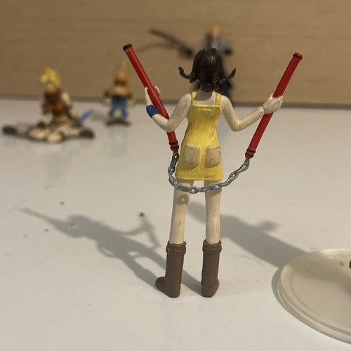 Lote de trabajo paquete de figuras de acción final fantasy  - Imagen 14 de 17