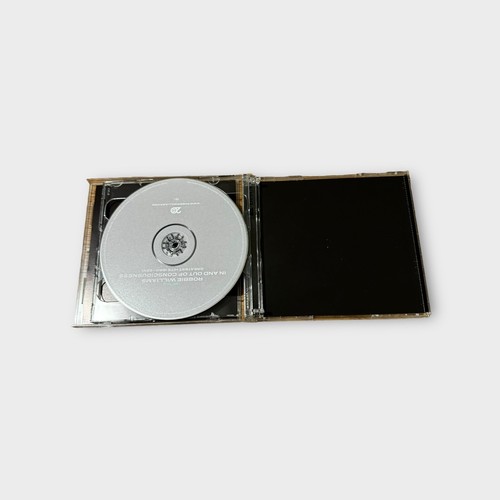 Robbie Williams In And Out Of Consciousness Greatest Hits 1990-2010 Audio CD - Picture 6 of 6