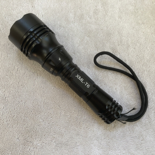 CREE LED XML-T6 LED Diving Flash Light ReChargeable Battery 100M Water Proof - Afbeelding 1 van 24