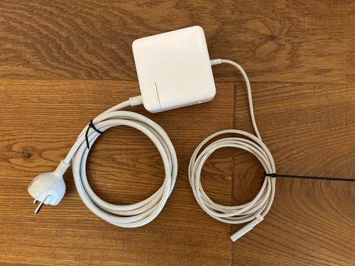 Apple MacBook Pro 15" Mitte 2010 - 4GB RAM - 500GB SSD - HD-Option - DVD-Brenner - Bild 4 von 10