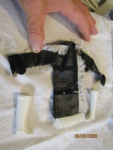 Vintage Simulated Leather Coat with Fringes and Boots Barbie Tammy Unbranded 60s - Picture 2 of 6