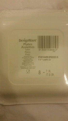New in Package Star Wars Dessert Plates - Picture 2 of 2