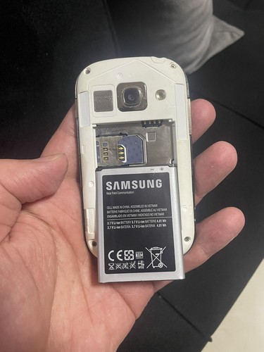 Samsung Galaxy Fame (S6810) Smartphone - Picture 6 of 6