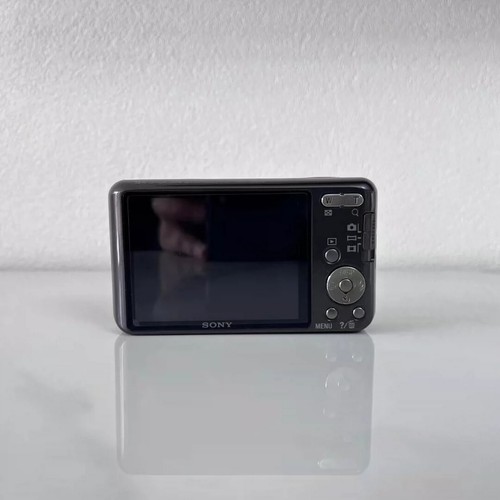 Sony Cyber-shot DSC-W570 16.1MP 5x Zoom Digital Camera W / English Silver - Picture 2 of 4