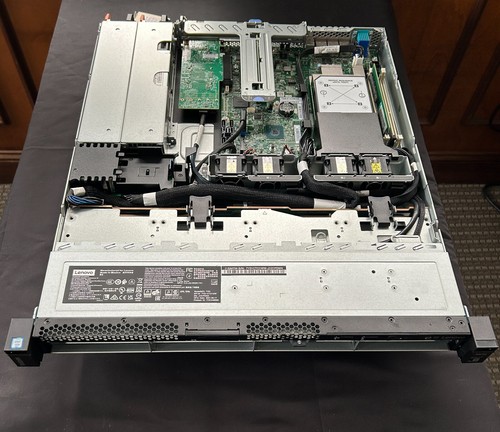 Lenovo ThinkSstem SR250-4 LFF Bays-1 x Xeon E-2288G @3.7GHz-32GB DDR4-NO HDD - Picture 2 of 4