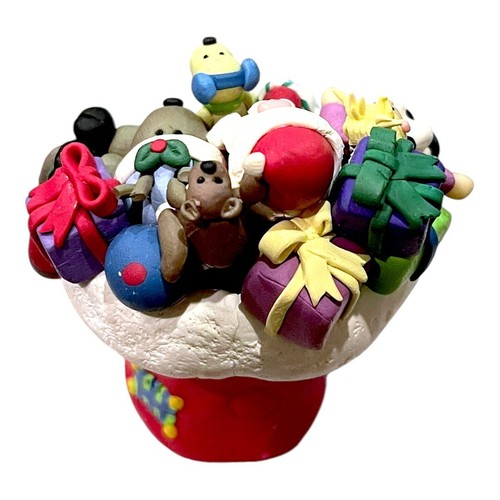 Medias de Navidad vintage hechas a mano de masa de arcilla llenas de Papá Noel y golosinas - Imagen 6 de 8